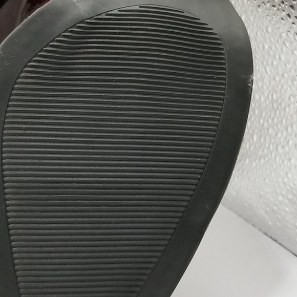 Kstudio patent burgundy block heels - Picture 9 of 10